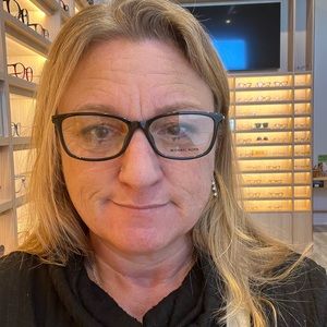 Meet your Posher, Kelly